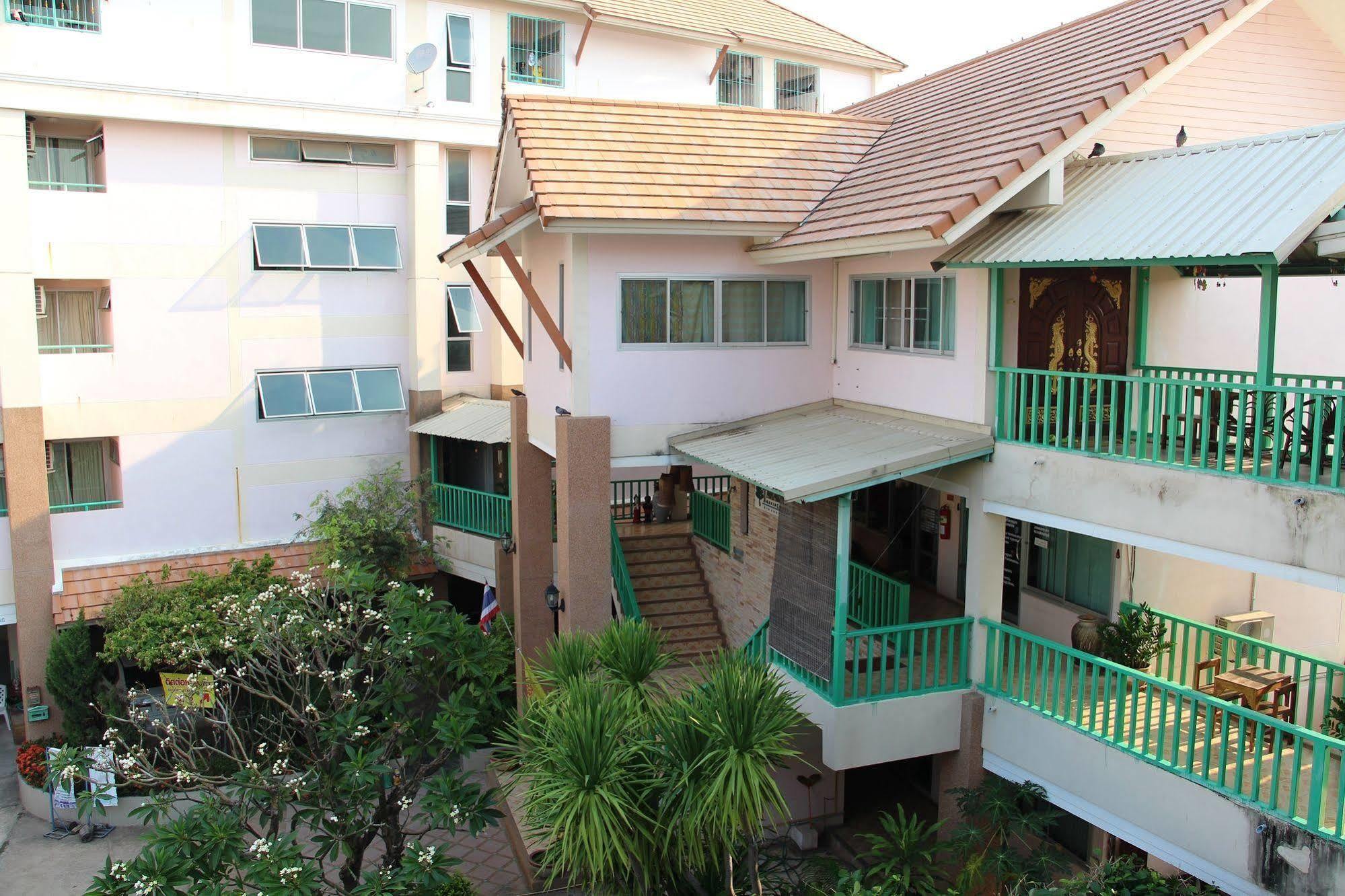 Tamarind Residences Khonkaen บ้านแทมมารีน Кхон Каен Екстериор снимка